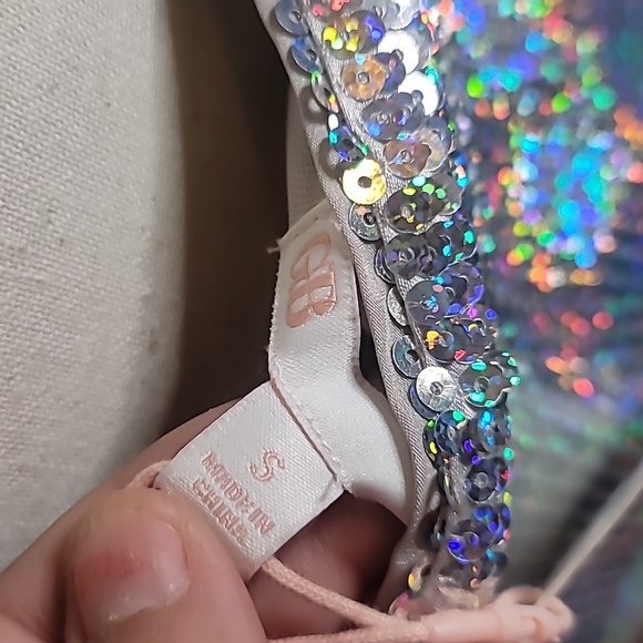 Gianni Bini top and skirt, size small, new with tags - Picture 8 of 9